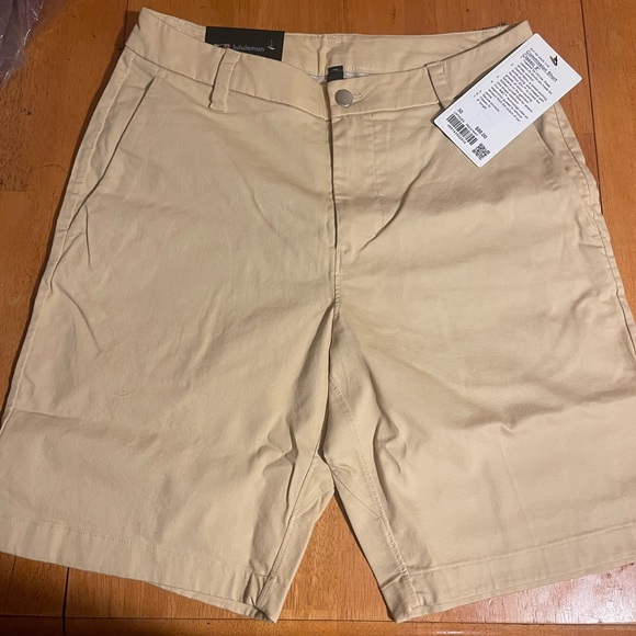 Lululemon Commission Short Classic 9”